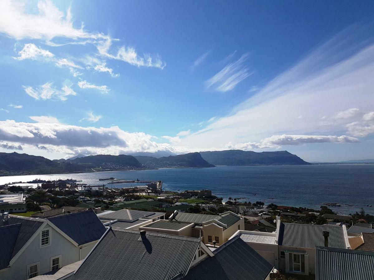 Magellans Hotel Simonʼs Town Buitenkant foto